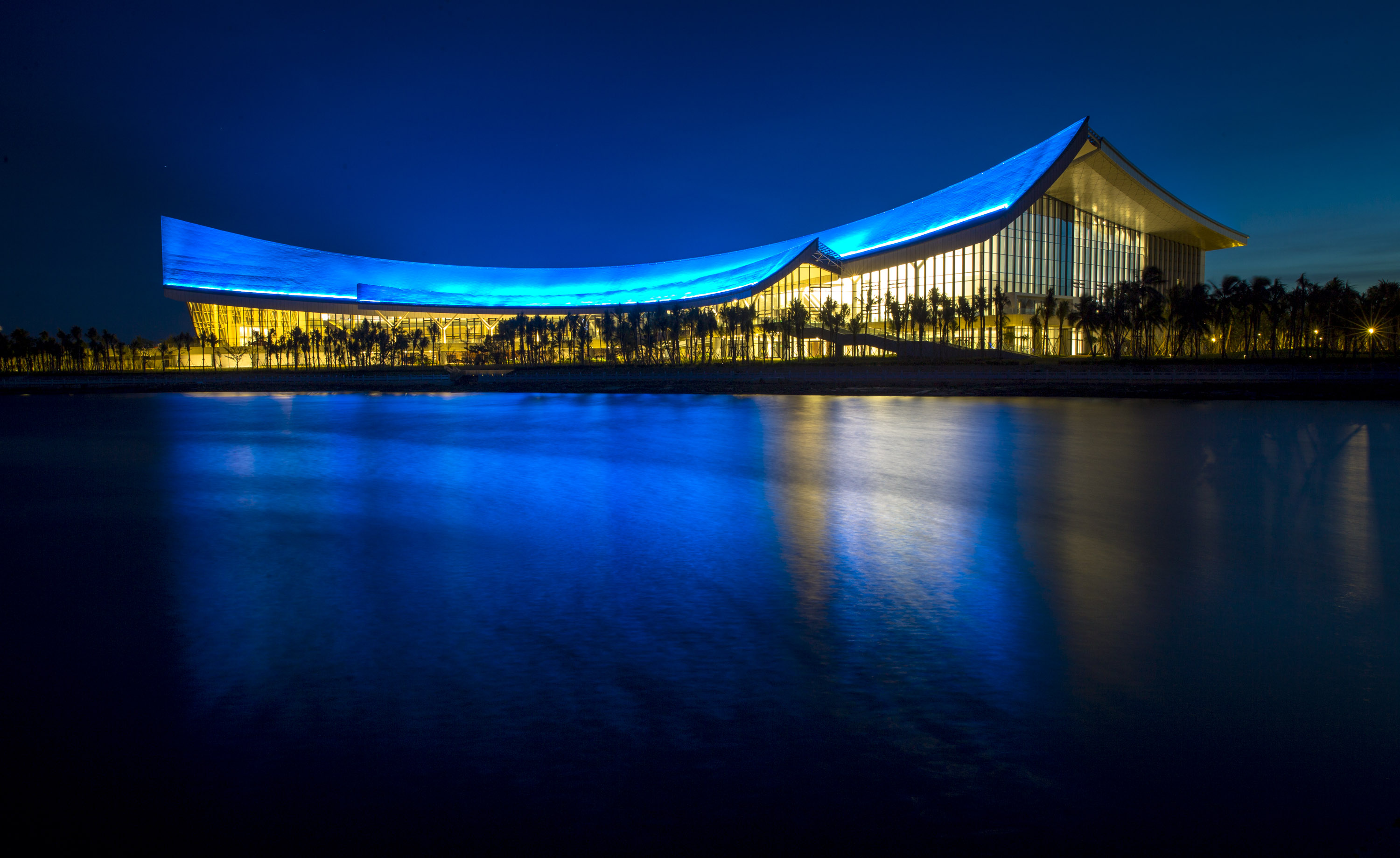 中国（海南）南海博物馆
									夜景