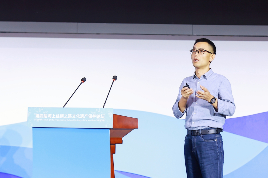 上海大学考古学与博物馆学系海洋考古学研究中心主任 丁见祥 发表主旨演讲