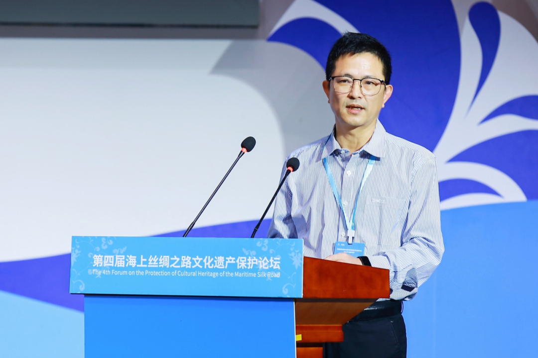 广东海上丝绸之路博物馆党组成员、副馆长 黄刘生 发表主旨演讲