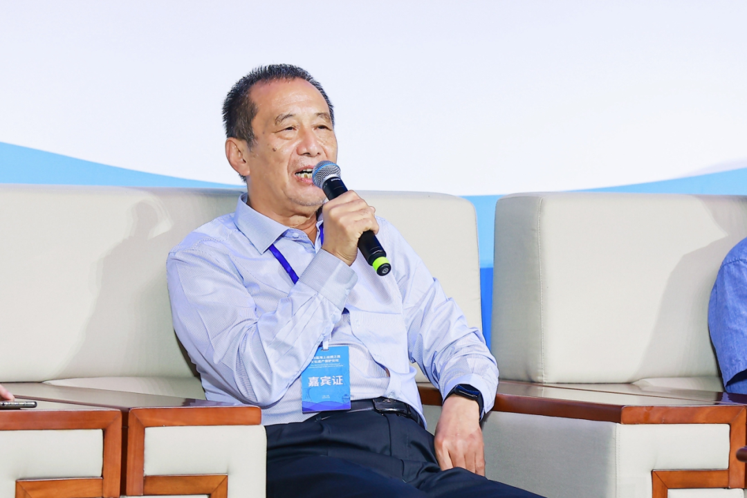 中国科学院古脊椎动物与古人类研究所研究员 李超荣 发言
